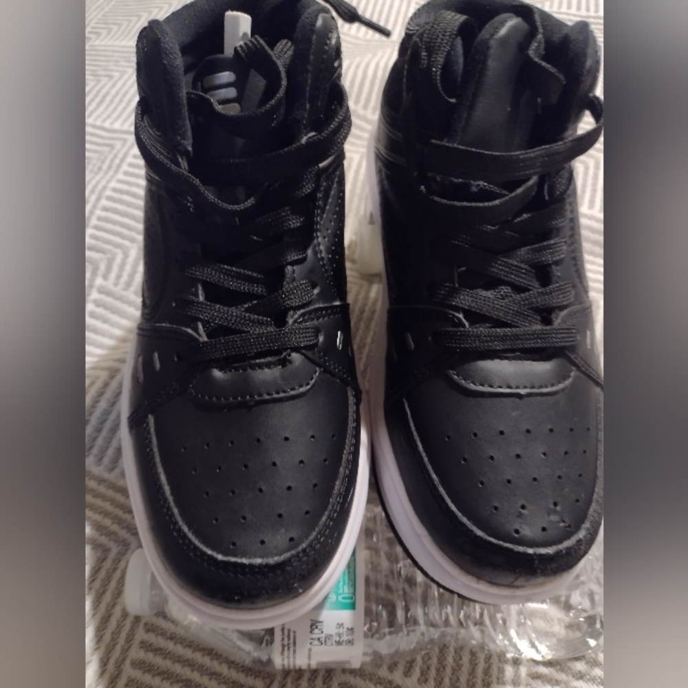 Black Kids Kick Speed High-Top High Speed Skates Size 2